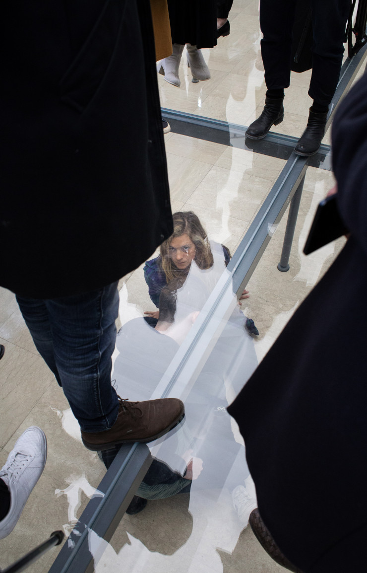 Faust, la performance d’Anne Imhof dans le pavillon allemand.