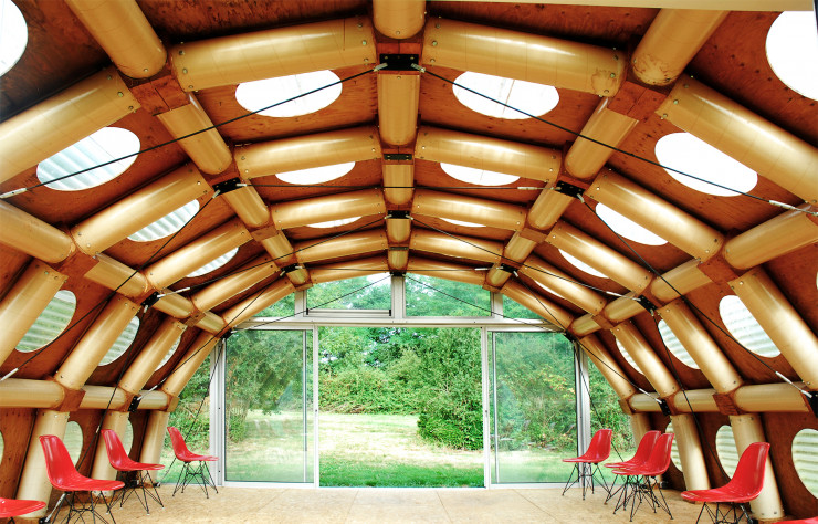 Le Pavillon de papier de Shigeru Ban (2001).