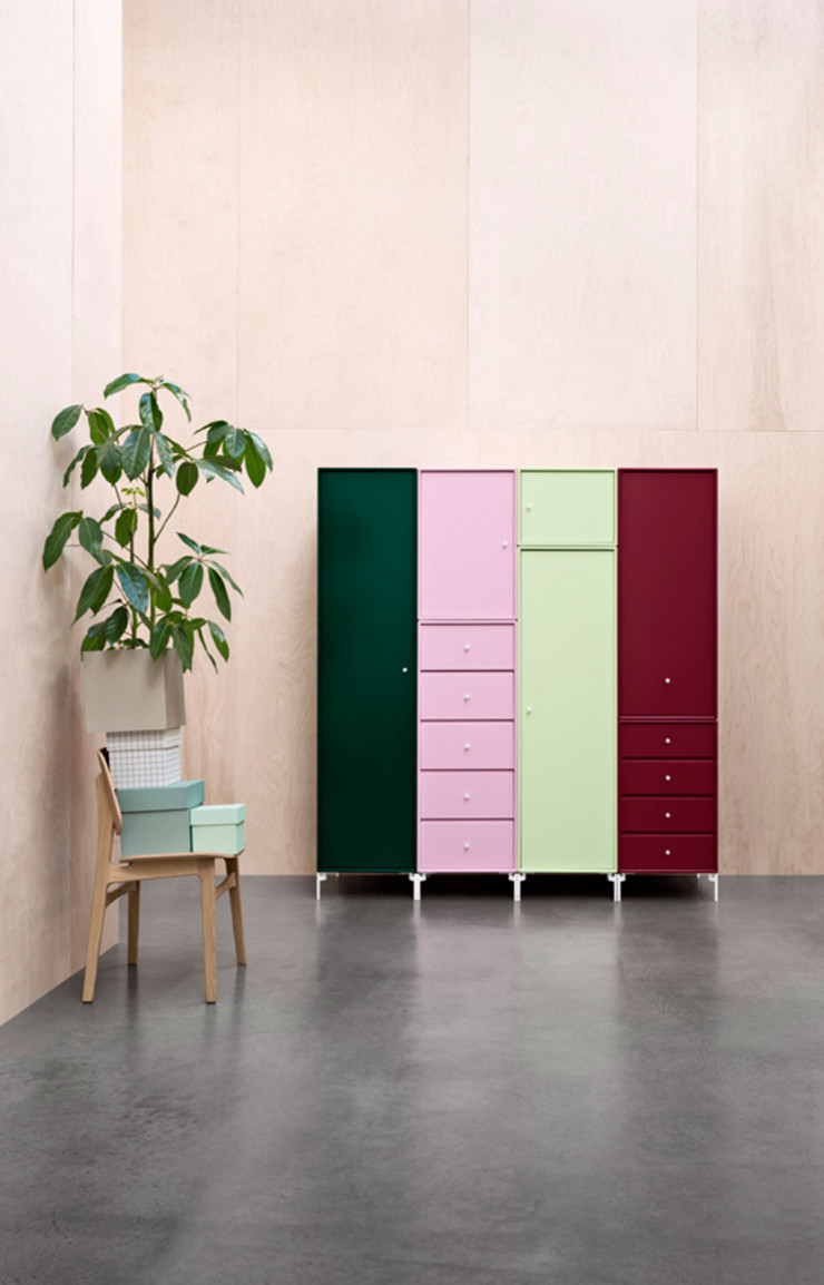 Ensemble de rangements modulaires « Wardrobe » déclinés dans quatre coloris parmi les 42 disponibles chez Montana.