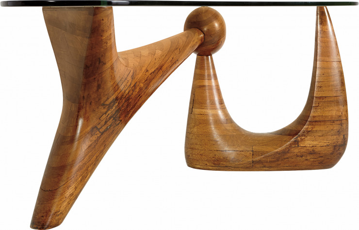 Un record de vente pour 2014 : The Good Year Table, créée par Isamu Noguchi en 1939. Elle a été vendue par Phillips à New York pour 4 450 500 $.