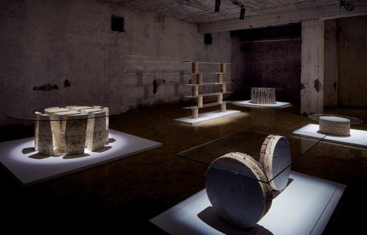 Les six pièces de la collection exposées lors du dernier Salon de Milan.