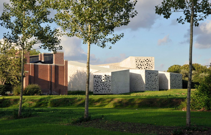 Le LaM, Lille Métropole musée d’Art moderne, d’Art contemporain et d’Art brut, à Villeneuve-d’Ascq (2010).