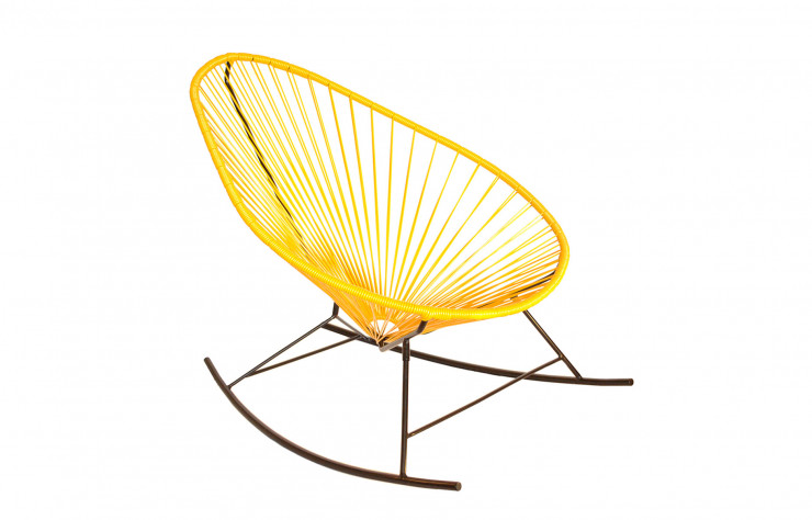 Rocking-chair « Acapulco Celestun », une des premières déclinaisons proposées par Boqa de ce fauteuil mythique.