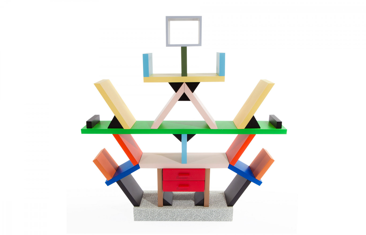 Bibliothèque « Carlton » en bois mélaminé, design Ettore Sottsass (1981). Memphis Milano.