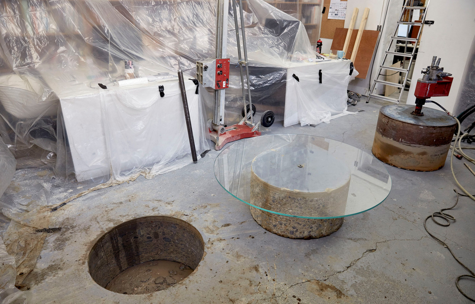 Aperçu du sol du studio après extraction…