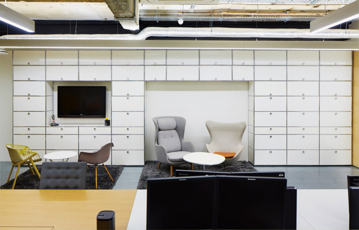 Bureau aménagé avec le système USM Haller.