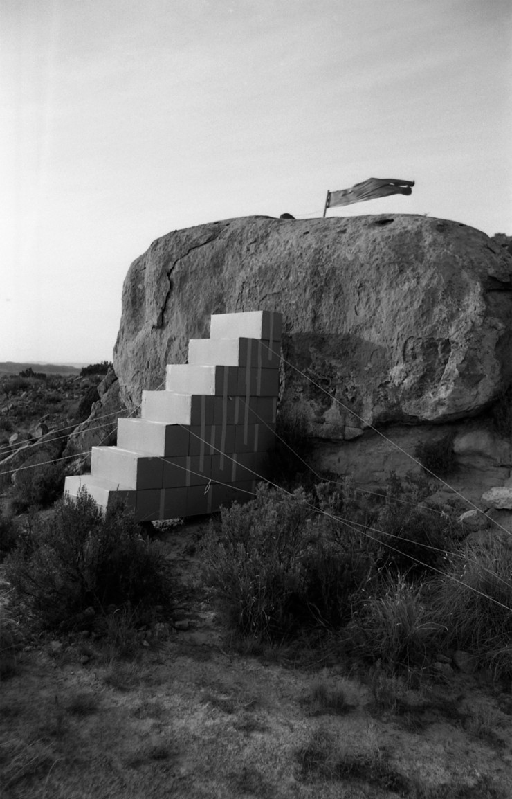 Ettore Sottsass, photographie issue de la série Metafore Balaguer, 1974