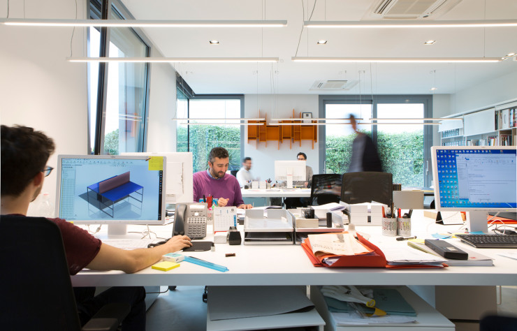 Le centre de R&D est le cœur de l’entreprise qui ne possède aucun moyen de production. C’est donc un département stratégique.
