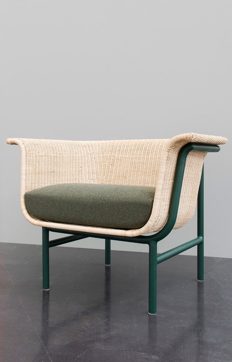 Chez Vincent Sheppard, le fauteuil de la collection Wicked (2017) aussi bien à l’extérieur qu’à l’intérieur.