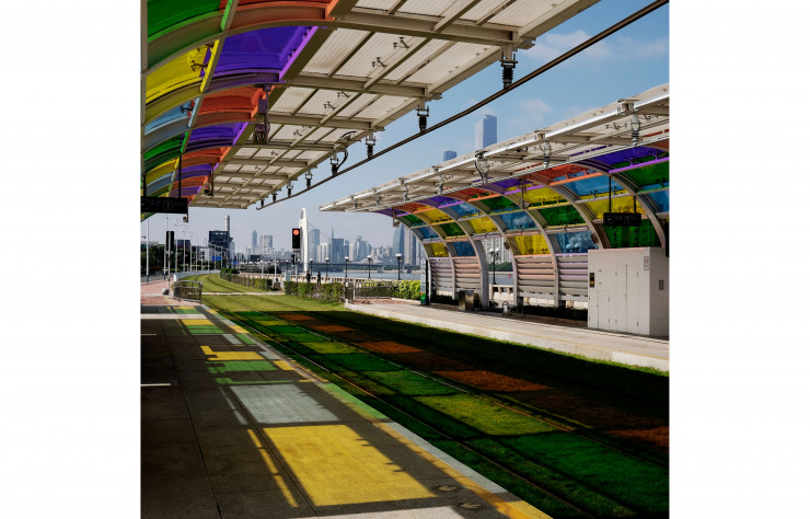 L’une des nouvelles gares de tramway le long du fleuve.