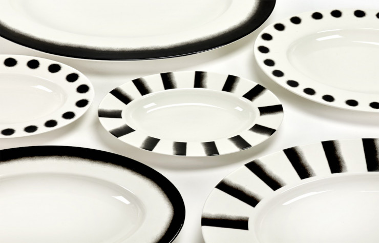À chaque assiette son type de pâtes : creusée pour les spaghetti ou le risotto, plus plate pour les farfalle, fusilli ou gnocchi ! Paola Navone a aussi dessiné un plat spécial pour les lasagnes ou les gratins.