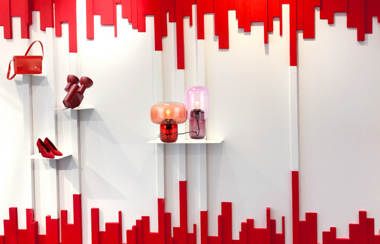 Exposition Rouge Passion aux Ateliers de Paris.
