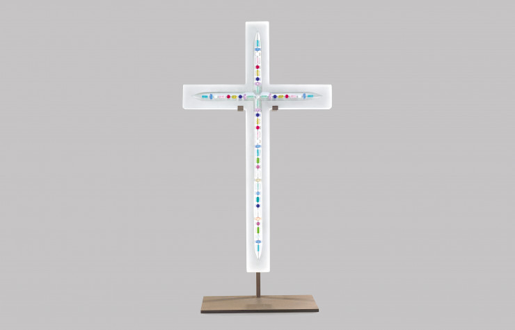 HD-88056101-ETERNAL-BELIEF-Clear-2-Photo-François-Fernandez-©-Damien-Hirst-Science-Ltd-and-Lalique