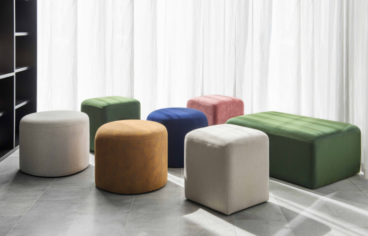 La collection « Bon Poufs » opte pour la couleur et les motifs.