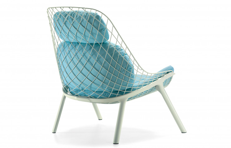 La chaise lounge Gran Kobi (Alias, 2016) existe cette année en version outdoor.