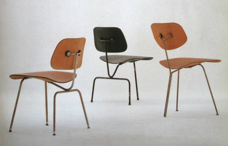 Chaises DCM de Charles et Ray Eames (1945-1946).