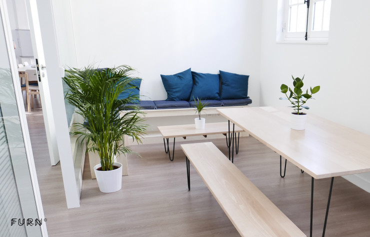 La collection sur-mesure créée pour les locaux de Grand Paris Aménagement, l’un de leurs premiers projets de Furn à grande échelle.