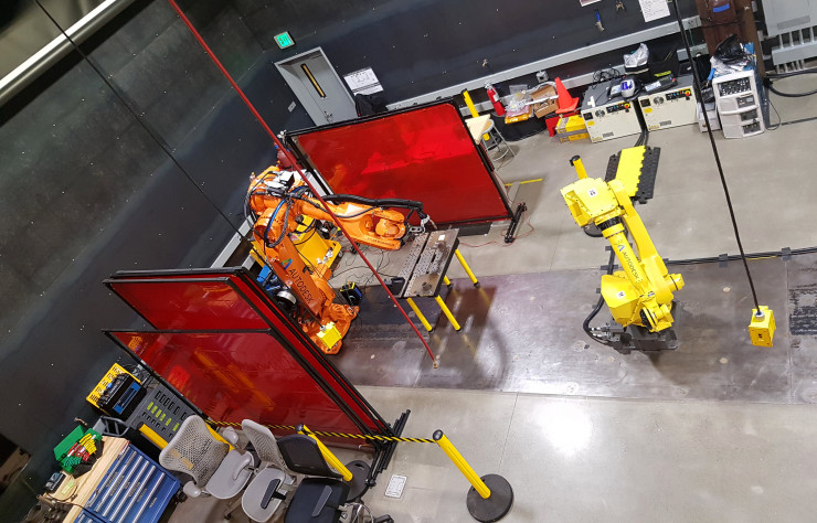 Le robot spécialisé dans l’impression du métal qui a servi de base de départ à Stefanie Pender.