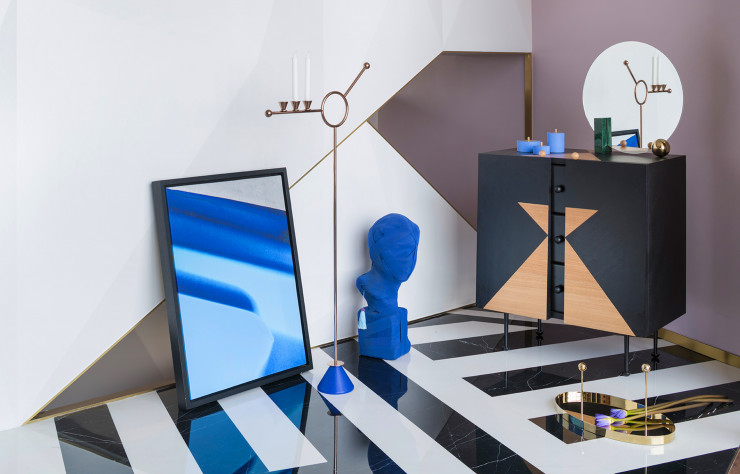 Aperçu de la première collection de Maison Dada. Bougeoir sur pied Paris-Memphis n°1, Buste bleu This is not a self portrait, rangement Yin & Yang et miroir Looking for Dorian.
