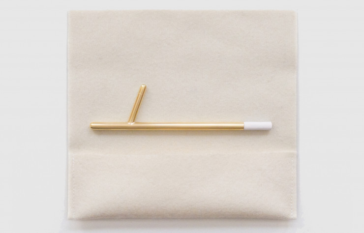 Le Sifflu et sa housse en feutre.