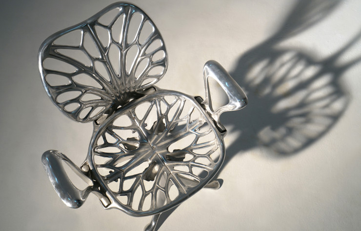 Chaise Nervure de Quasar Khanh.