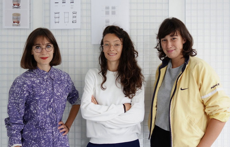 Déborah Janssens, designer social, Philippine Klahr, designer textile et matière, et Camille Zonca, designer objet.