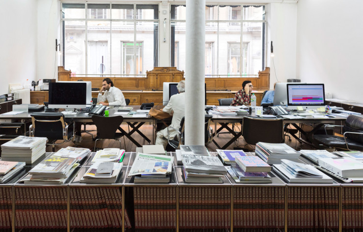 L’agence de Franklin Azzi, qui regroupe 45 personnes, est installée depuis 2012 à Paris, dans un très bel édifice industriel qu’il a lui-même réhabilité. Un lieu empreint d’histoire dont il a su préserver l’essence.