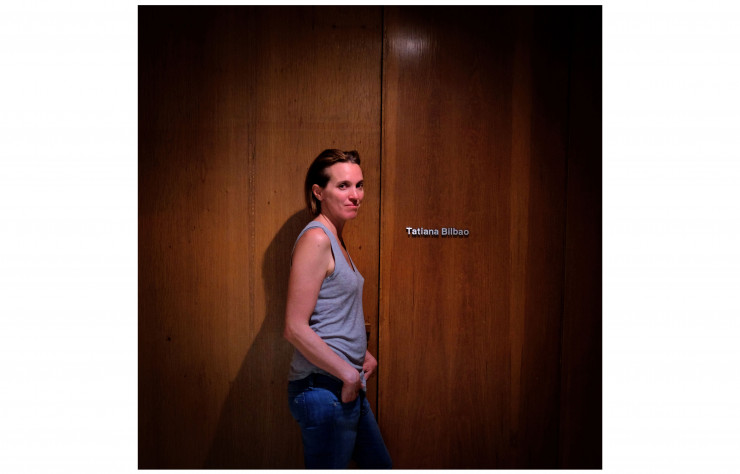 De même que Tatiana Bilbao, qui pose ici dans son agence, créée en 2004, et dont la notoriété dépasse largement les frontières mexicaines, à travers un travail qui mêle modernité et artisanat.