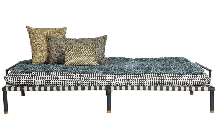 Banquette Charpoi, 325 €. Le Monde sauvage.