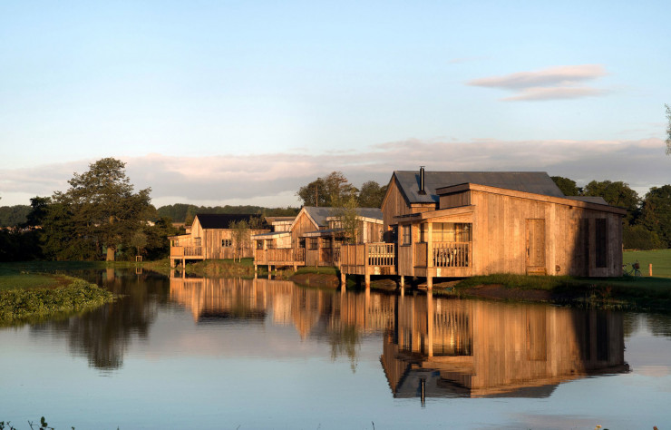 A proximité de Londres, la Soho Farmhouse et ses « cabanes » rurales.