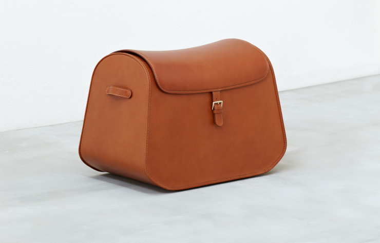 Kensaku Oshiro, sac « Nuno » (Zanotta).