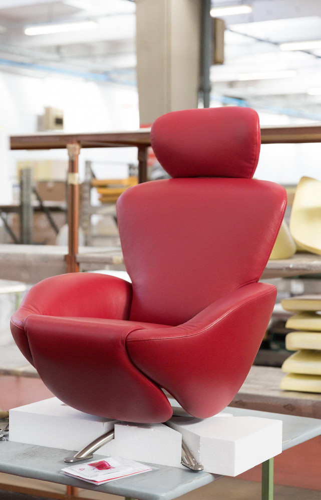 Le site de production est organisé par produit. Ici, le modèle Dodo de Toshiyuki Kita.