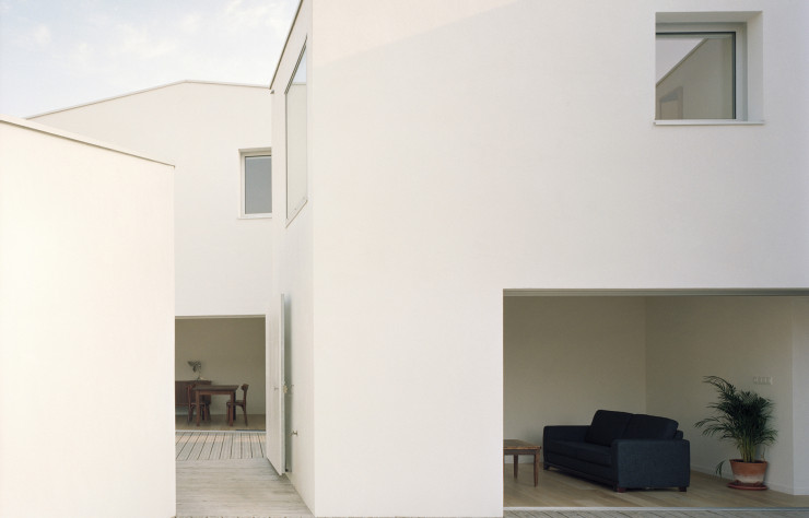 Maison-village de Raum Architectes, à Quiberon (56), achevée en 2014.