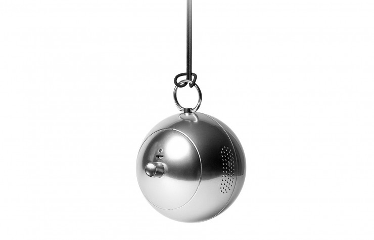 Enceinte « Balle » de José Lévy, 69 €.