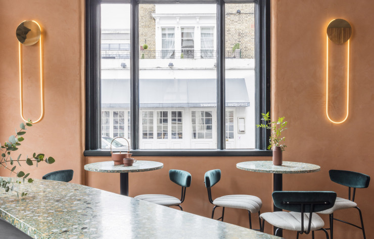 Appliques « RA », conçues par Alexandre Joncas, co-fondateur de la maison d’édition D’Armes Luminaires.