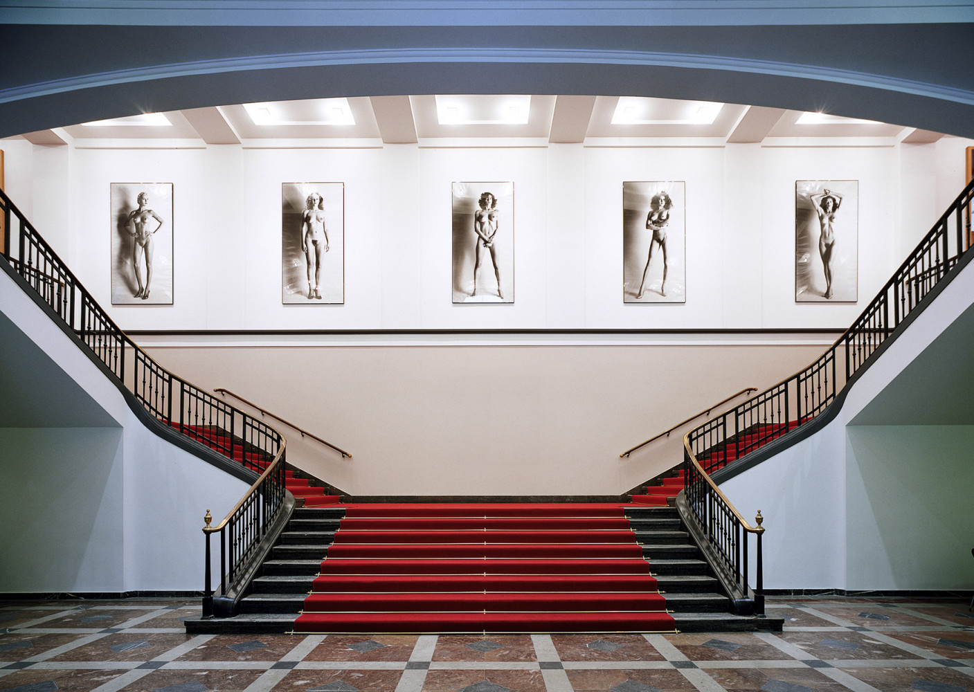 A deux pas de l’avenue Ku’damm (Kurfürstendamm), la Fondation du célèbre photographe Helmut Newton propose différentes expositions...
