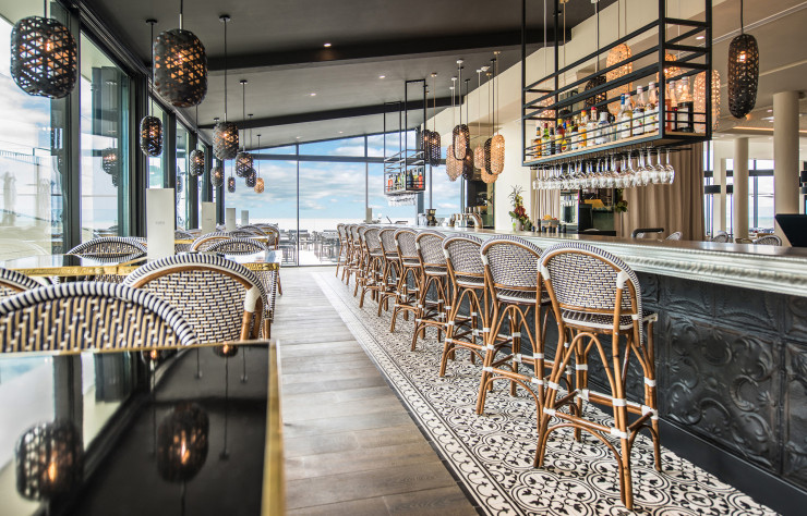Le bar du Gaya Cuisine des bords de mer.
