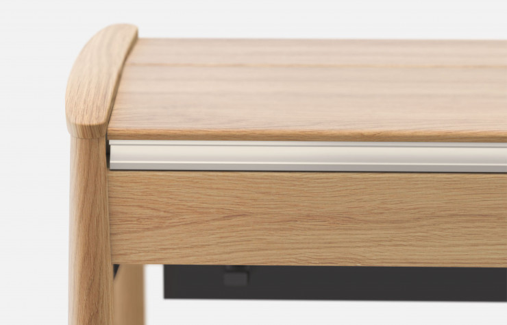 Fermé, le Kiyola ressemble à une console scandinave…