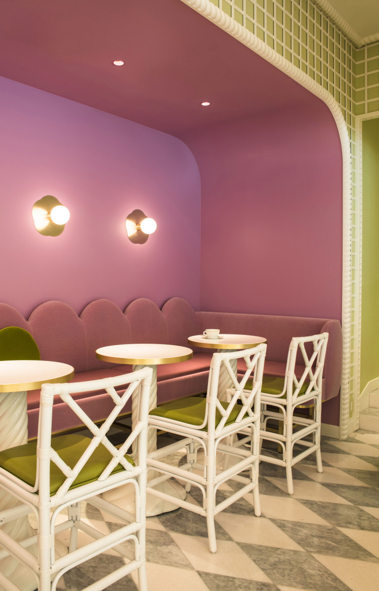 Appliques, chaises et croisillons distillent des notes champêtres.