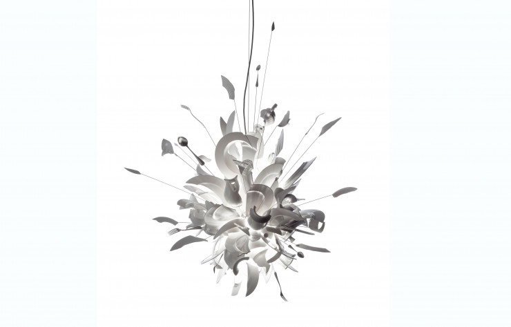 Suspension Porca Miseria (1994).