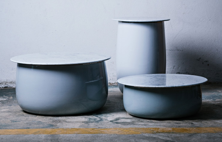 Les tables basses « Helios » d’Ini Archibong pour l’éditeur britannique Sé, au tropisme européen revendiqué.