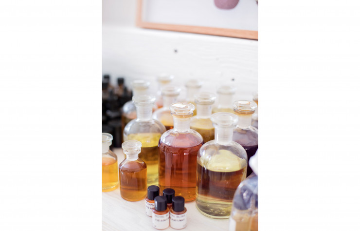 Les concentrés de parfums réalisés à partir de ses formules.