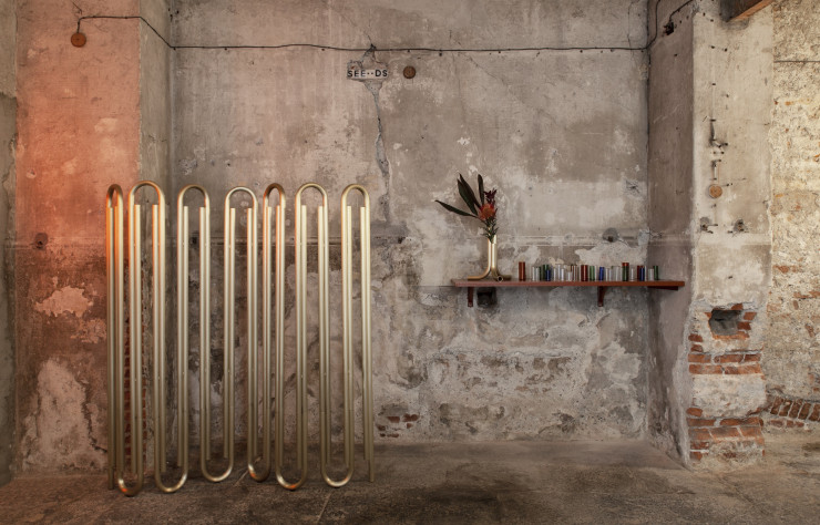 Paravent et vase « Test Tube » de BCXSY.