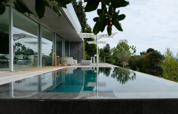 Piscine à effet miroir (Carré bleu).
