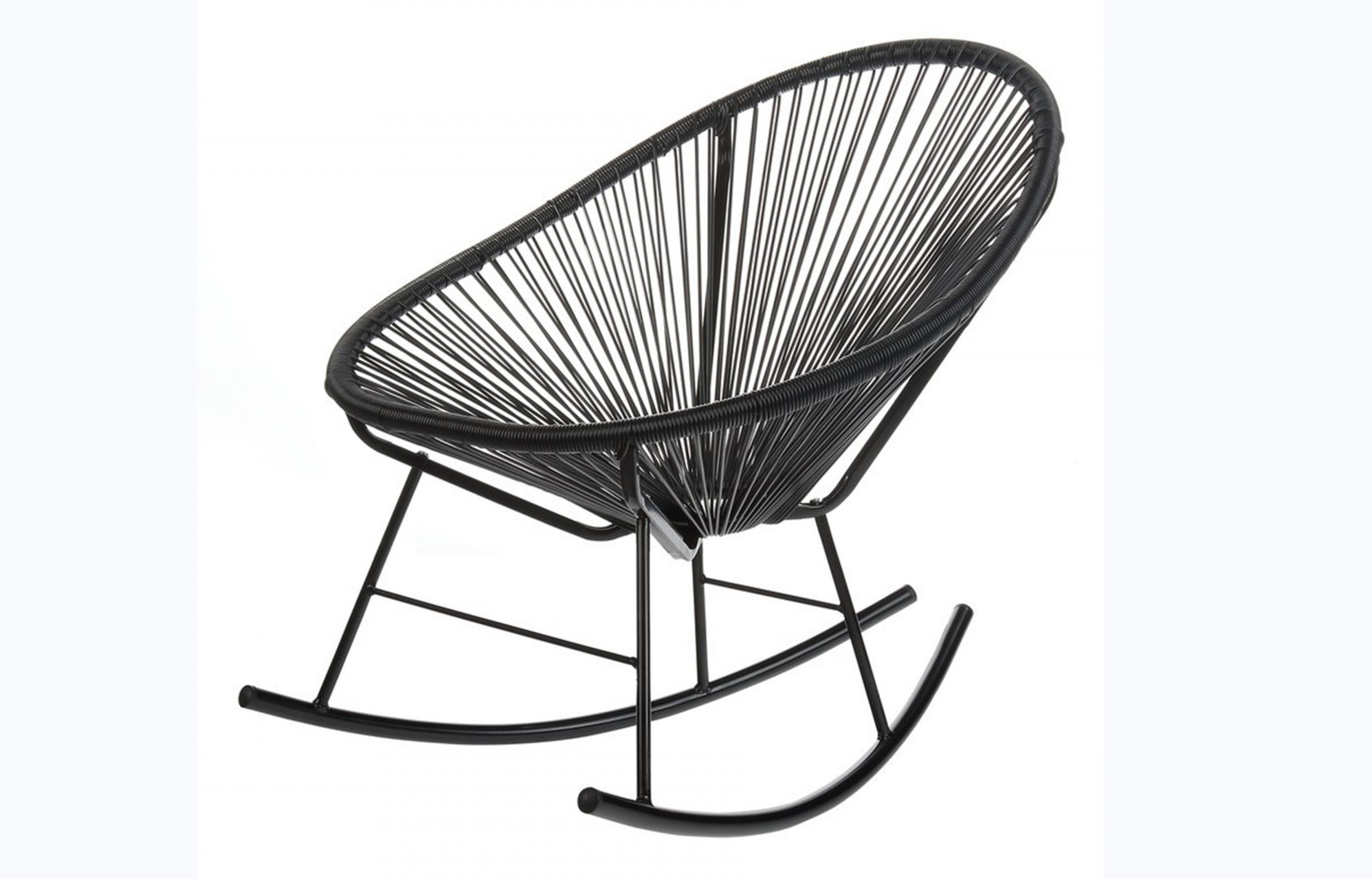 Acapulco (Boqa), un modèle iconique désormais disponible en version rocking-chair, 330 €.
