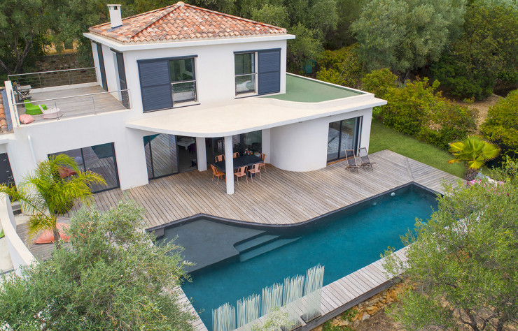 Piscine avec plage immergée Diffazur.