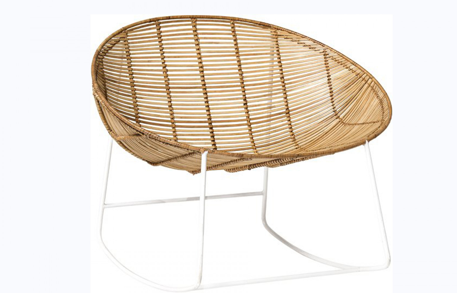 Orinoco en rotin et métal (Bloomingville, 400 €).
