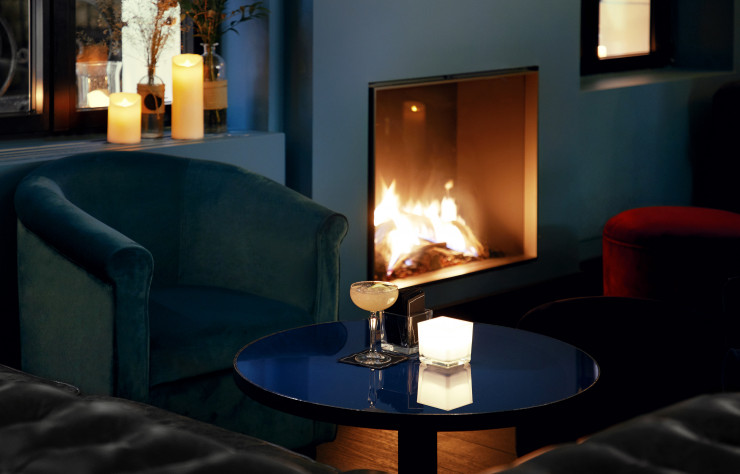 Sur la terrasse ou au coin du feu, le bar du Bel Ami propose de nombreux cocktails de fruits, accompagnés des créations du chef à picorer, ou encore une pâtisserie pour un tea time.