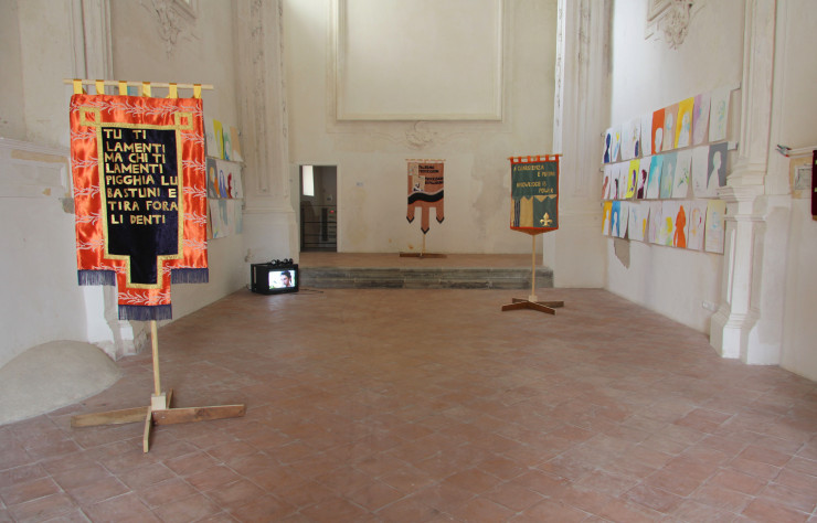 Préparatifs pour la performance de Marinella Senatore à la chapelle de San Euno e San Giuliano.