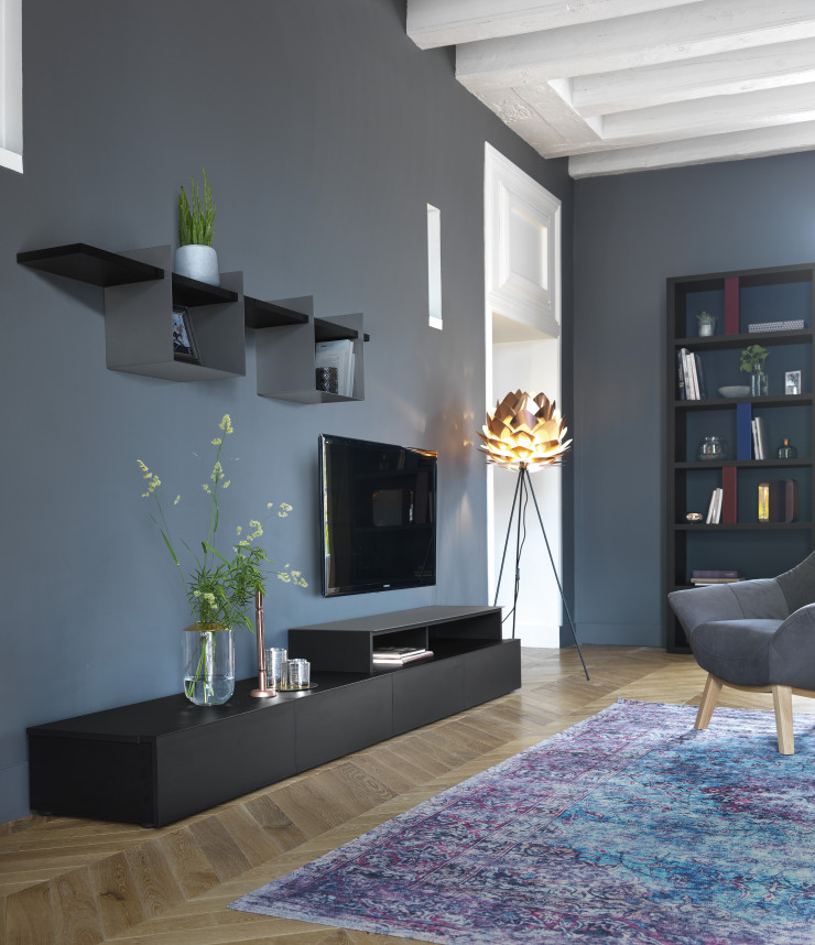 Une apesanteur contemporaine pour la collection Adulis